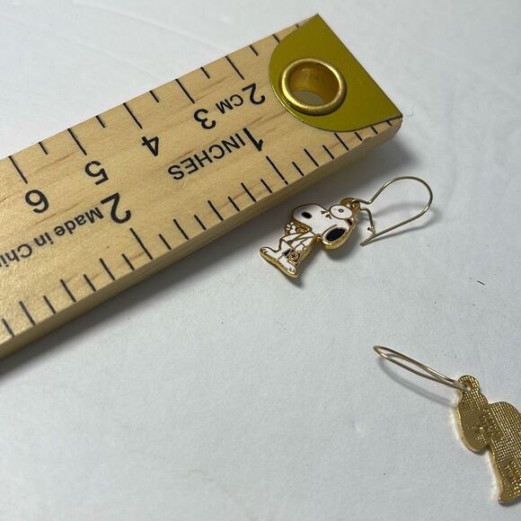 Vintage Dr. Snoopy United Features Aviva Twain dangle earrings. - Picture 4 of 8